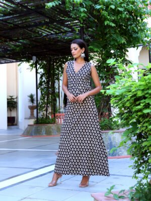 TOP AND SKIRT SET